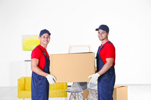 Local moving service handling access challenges in Westhampstead